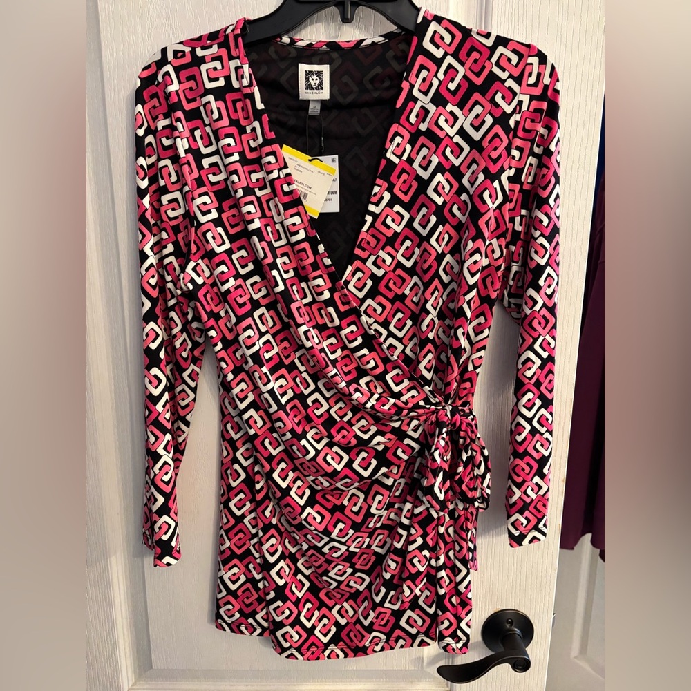 Brand New Anne Klein Wrap Top size M